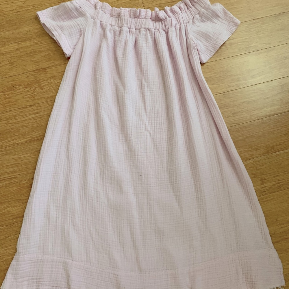 Light pink dress Brand new,Never worn No defects,fray is suppose to be there